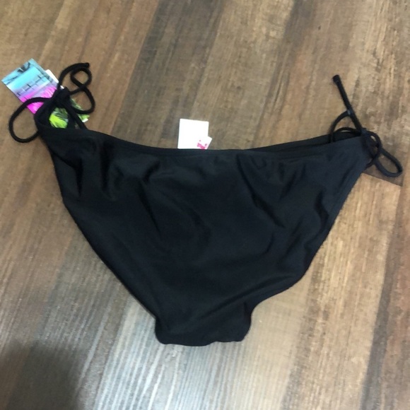 Breaking waves bottoms - Picture 3 of 6